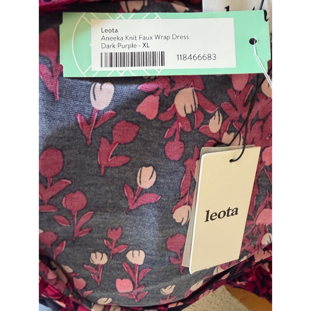Leota Aneeka Knit Faux Wrap Dress Women XL Dark Purple Floral Ruffle Midi NEW - Picture 4 of 7